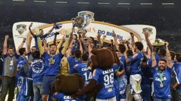 André Yanckous/AGIF/ Cruzeiro lidera ranking de 'top-5' de times que mais venceram a Copa do Brasil. 