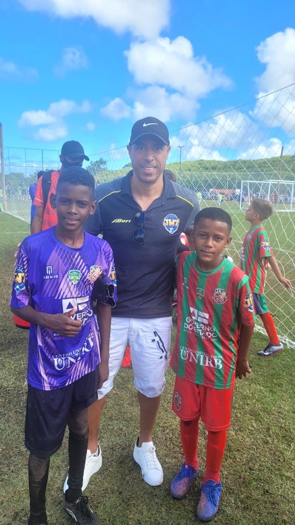 Foto: Reprodução / Arquivo Pessoal | Jorge Wagner apadrinha projeto FSA Esportes