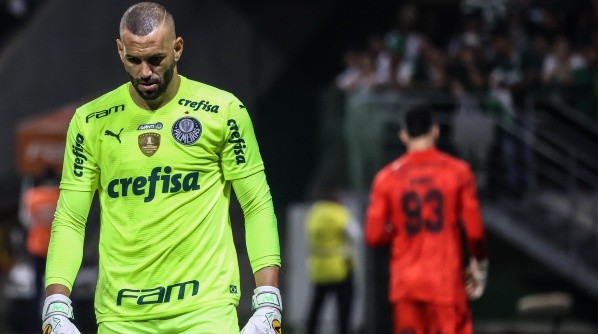 Denílson acha Weverton melhor do que Jandrei ( Foto: Marcello Zambrana/AGIF)
