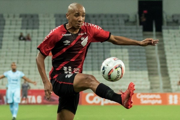 Pablo Siles – Foto: Robson Mafra/AGIF