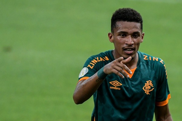 Foto: Thiago Ribeiro/AGIF – Marcos Paulo é um nome sondado pela Raposa para 2022