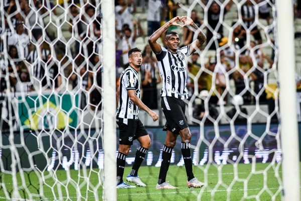 Foto: Kely Pereira/AGIF