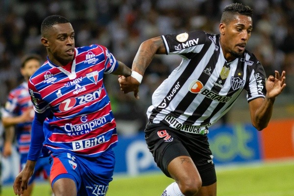 Foto: Fernando Moreno/AGIF – Fábio Gomes e Castilho estão fora dos planos do Galo