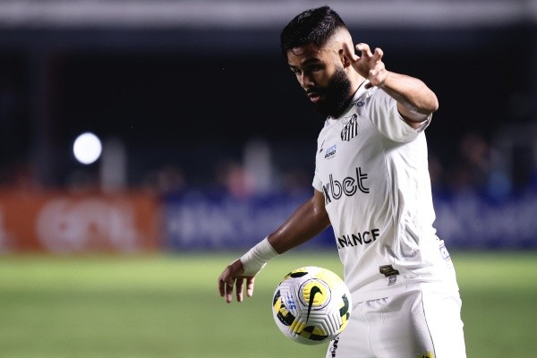 Foto: Ettore Chiereguini/AGIF – Felipe Jonatan está na mira do Fernebahçe