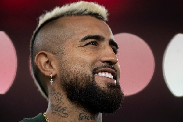 Vidal foi contratado pelo Flamengo nesta janela (Foto: Jorge Rodrigues/AGIF)