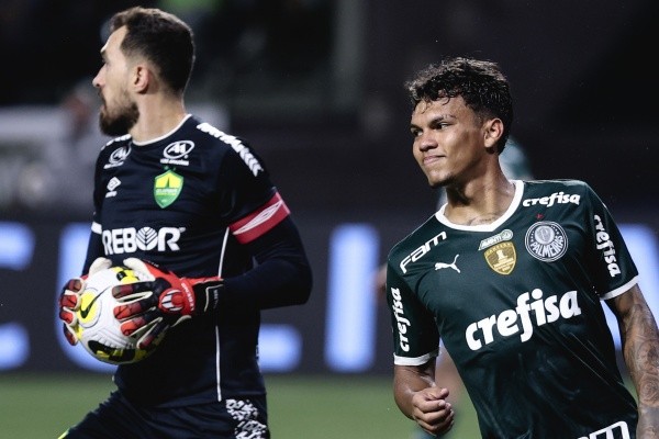 Foto: Ettore Chiereguini/AGIF – Veron marcou tento da vitória do Palmeiras contra o Cuiabá na última segunda pelo Brasileirão