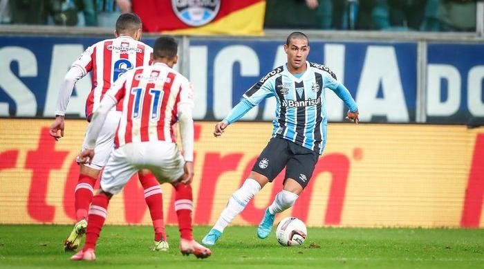 Foto: Lucas Uebel/Grêmio/Divulgação - Emerson: atacante será utilizado pelo Grêmio no Brasileirão de Aspirantes