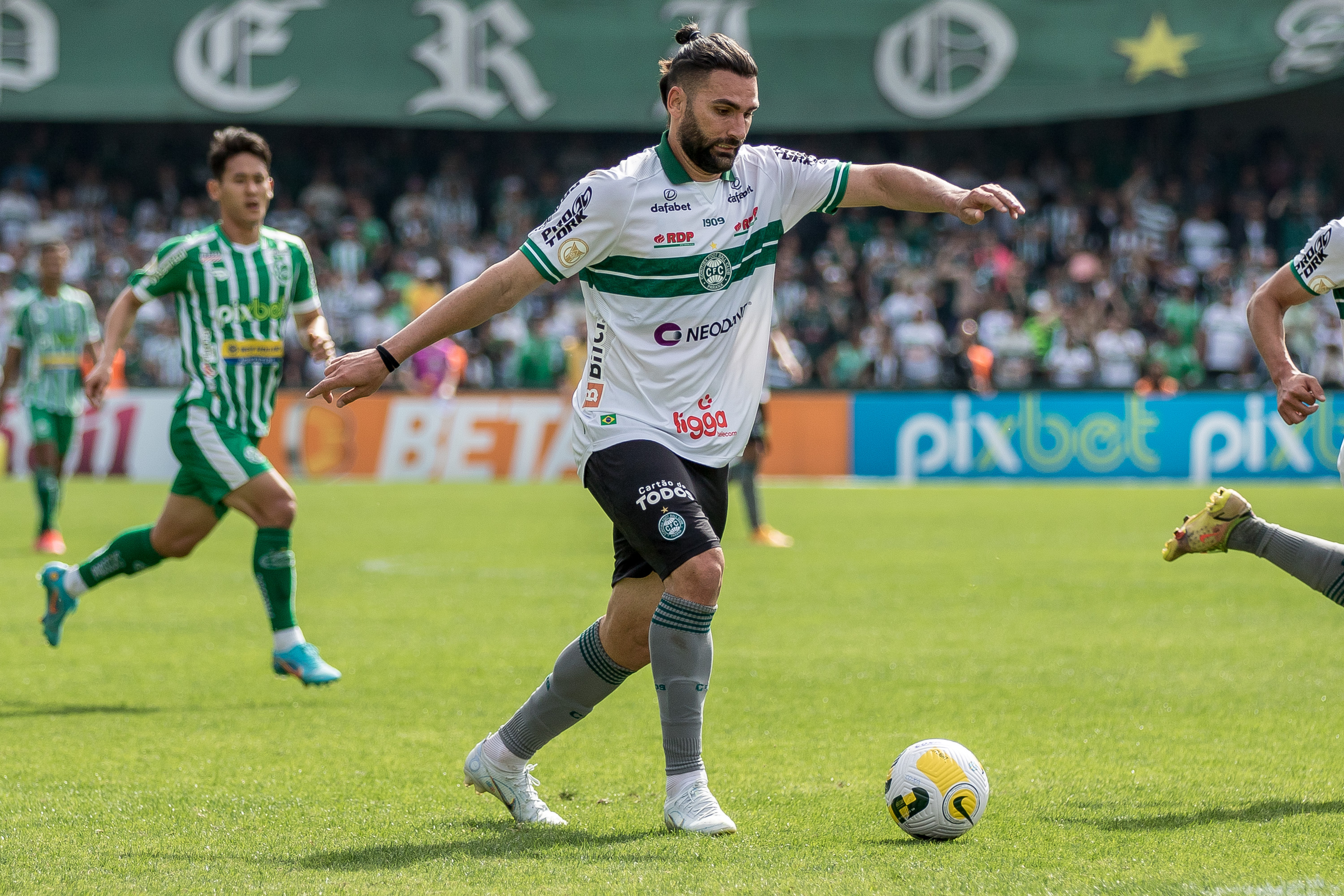 Foto: Robson Mafra/AGIF