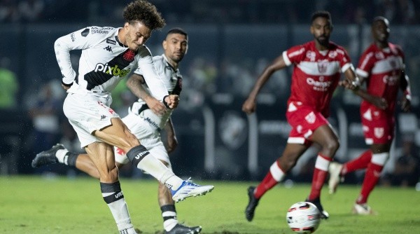Figueiredo deve ser titular no Vasco (Foto: Jorge Rodrigues/AGIF)