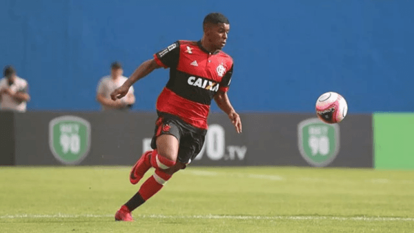 Wesley gasolina foi revelado no Flamengo (Foto: Divulgação/Flamengo)
