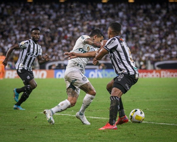 Lucas Emanuel/AGIF/ Ceará x Palmeiras em campo. 