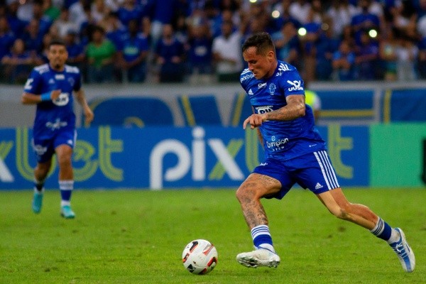 Foto: Fernando Moreno/AGIF | Saldo de gols é mais um ponto positivo para a Raposa Foto: Fernando Moreno/AGIF | Saldo de gols é mais um ponto positivo para a Raposa