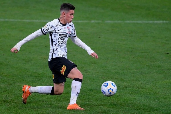 (( Foto: Marcello Zambrana/AGIF) Mateus Vital entra na mira de time grego