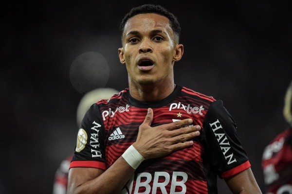 Thiago Ribeiro/AGIF/ Lázaro marcou o primeiro gol do Flamengo contra o São Paulo. Thiago Ribeiro/AGIF/ Lázaro marcou o primeiro gol do Flamengo contra o São Paulo.