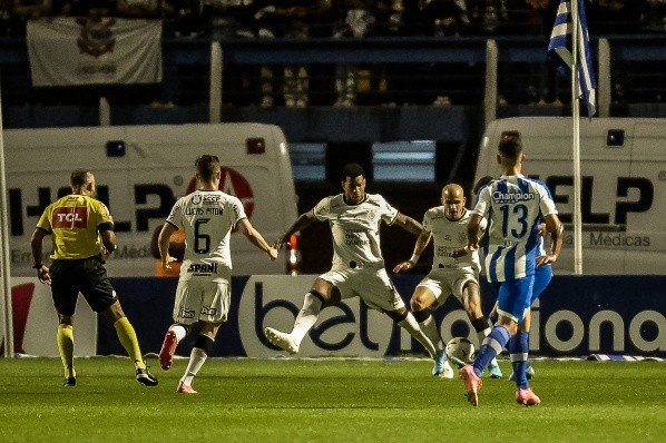 R.Pierre/AGIF/ Corinthians x Avaí em campo. 