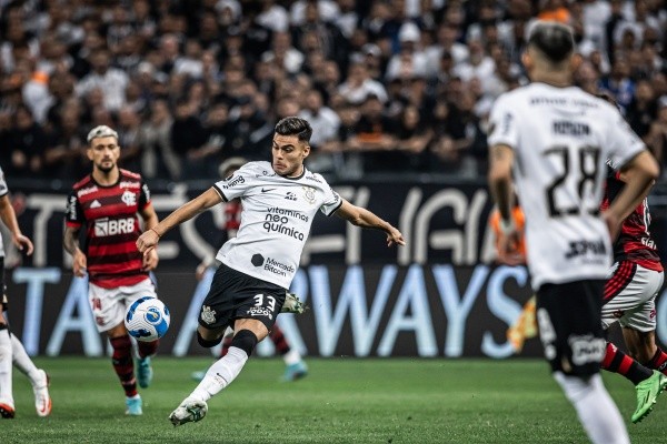 (Foto: Raul Baretta/AGIF)