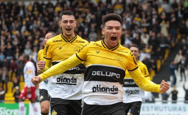 Agif/Lucas Sabino – Marquinhos Gabriel está chegando no Goiás