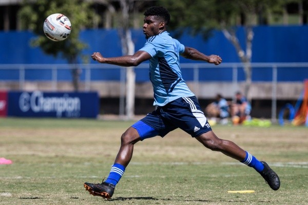 Flickr Oficial do time: Gustavo Aleixo/Flickr Oficial Cruzeiro – Lincoln deve começar partida contra o Grêmio no banco de reservas