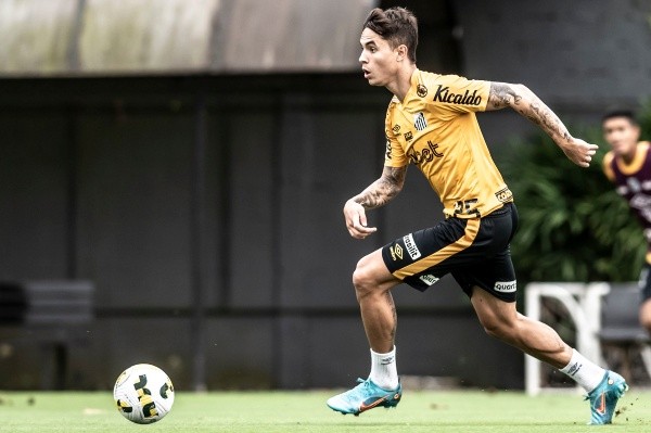 Foto: Ivan Storti/Santos FC – Zanocelo é titular absoluto do Santos e deve ser adquirido em definitivo após empréstimo