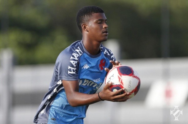 Caio Eduardo deixou o Vasco no meio do ano (Foto: Site oficial/Vasco da Gama) Caio Eduardo deixou o Vasco no meio do ano (Foto: Site oficial/Vasco da Gama)