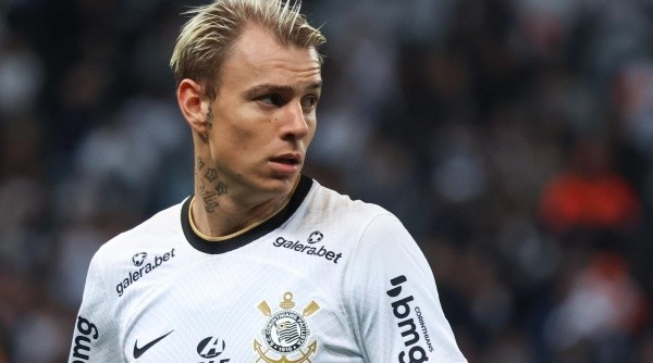 Roger Guedes anotou o primeiro gol corinthiano (Foto: Marcello Zambrana/AGIF)