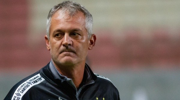 Lisca também falou sobre o empate do Santos (Foto: Fernando Moreno/AGIF)