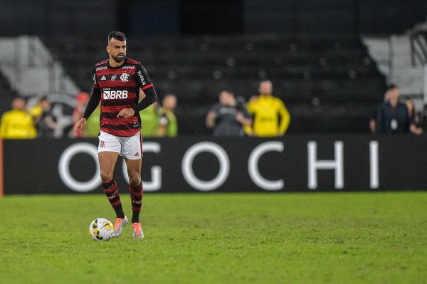 Agif/Thiago Ribeiro – Fabrício Bruno caiu nas graças da torcida do Flamengo