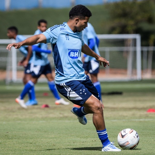 Foto: Gustavo Aleixo/Cruzeiro – Cipriano e Luis Felipe não vem jogando na Raposa