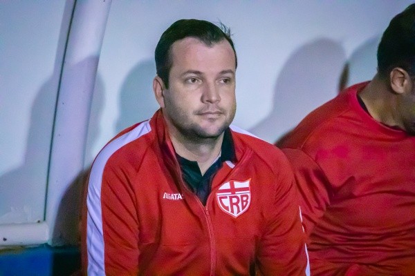 Foto:Fernando Teramatsu/AGIF – Daniel Paulista também está pendurado