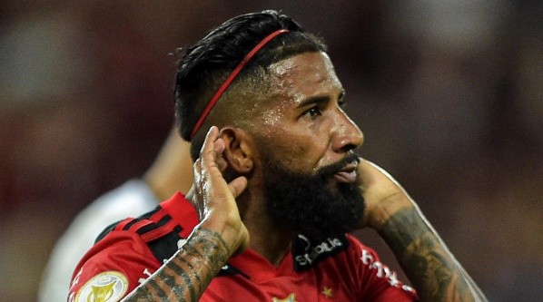 Internacional, Botafogo, Atlético-MG e Grêmio querem Rodinei para 2023 (Foto: Thiago Ribeiro/AGIF)