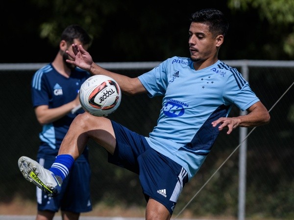 Foto: Gustavo Aleixo/Cruzeiro – Neto Moura é um dos pilares do Cruzeiro de Pezzolano na Série B