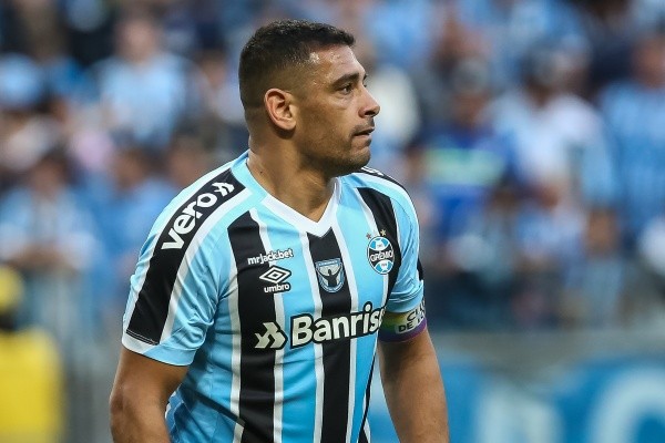 RS - Porto Alegre - 21/08/2022 - BRASILEIRO B 2022, GREMIO X CRUZEIRO - Diego Souza jogador do Gremio lamenta chance perdida durante partida contra o Cruzeiro no estadio Arena do Gremio pelo campeonato Brasileiro B 2022. Foto: Pedro H. Tesch/AGIF