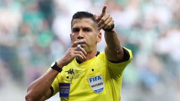 Foto: Cesar Greco – Bruno Arleu de Araújo apitará Clássico das Multidões