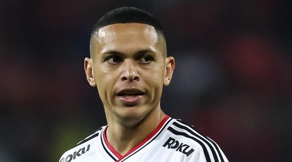 Marcos Guilherme não fica no São Paulo (Foto: Pedro H. Tesch/AGIF)