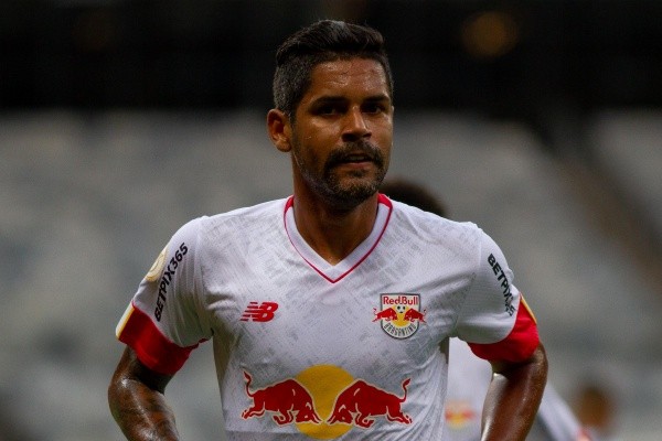 MG - Belo Horizonte - 07/09/2022 - BRASILEIRO A 2022 ATLETICO -MG X BRAGANTINO - Aderlan jogador do Bragantino comemora seu gol durante partida contra o Atletico-MG no estadio Mineirao pelo campeonato Brasileiro A 2022. Foto: Fernando Moreno/AGIF