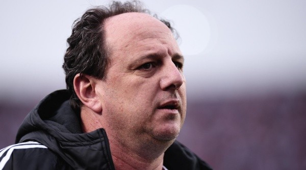 Ceni quer a chegada de pontas no São Paulo para 2023 (Foto: Ettore Chiereguini/AGIF)