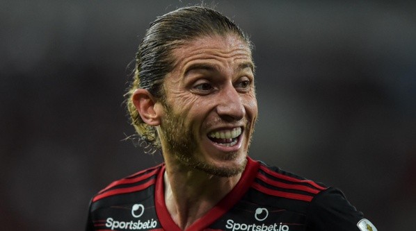 Filipe Luís foi destaque do Flamengo (Foto: Thiago Ribeiro/AGIF)