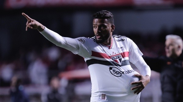 Reinaldo tem contrato com o São Paulo até dezembro (Foto: Ettore Chiereguini/AGIF)