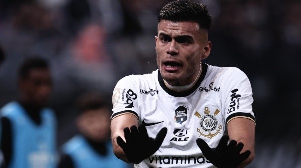 Fausto Vera se tornou peça importante no Corinthians (Foto: Ettore Chiereguini/AGIF)