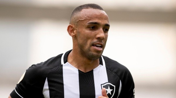 Marçal é um dos destaques do Botafogo (Foto: Jorge Rodrigues/AGIF)