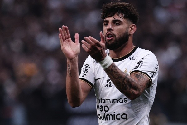 Foto: Robson Mafra/AGIF