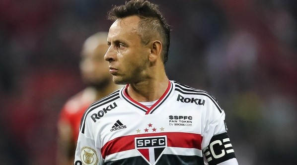 Rafinha foi titular na última partida do São Paulo (Foto: Pedro H. Tesch/AGIF)