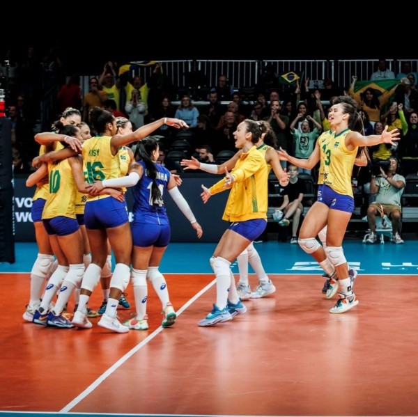 Brasil bateu a Argentina em sets diretos. Foto: FIVB