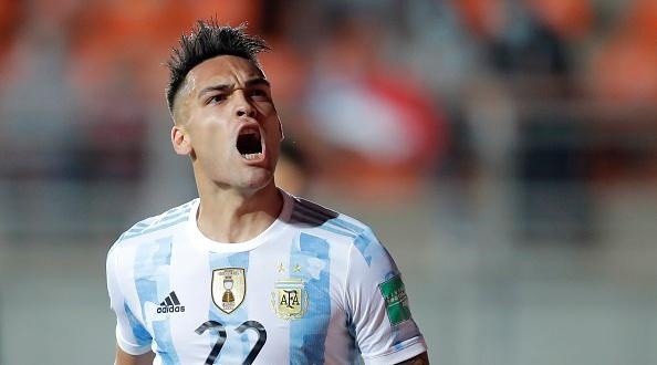 Foto: Javier Torres-Pool/Getty Images - Lautaro Martinez marcou o primeiro gol