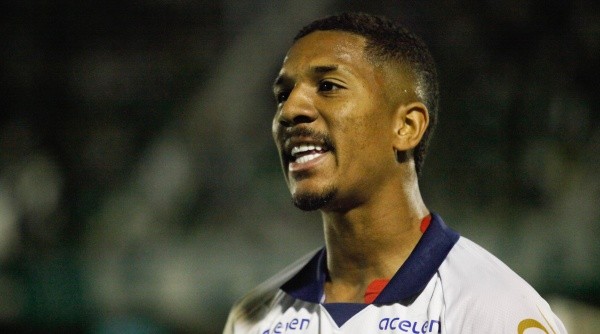 Davó pode voltar ao time titular do Bahia (Foto: Rogerio Capela/AGIF)