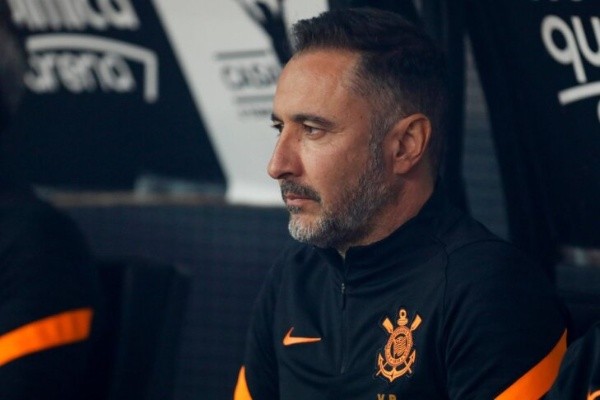 Ricardo Moreira/Getty Images/ Duílio já pensa no elenco do Corinthians para 2023 e define posição que terá reforço. 