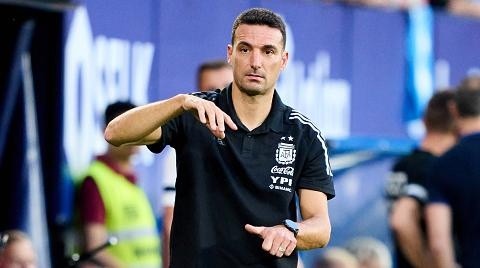 Foto: Juan Manuel Serrano Arce/Getty Images - Lionel Scaloni teve seu contrato renovado