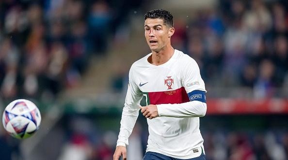 Foto: Thomas Eisenhuth/Getty Images - Cristiano Ronaldo está em baixa tanto no Manchester United, quanto em Portugal