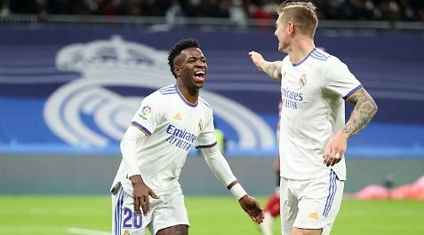 Foto: Gonzalo Arroyo Moreno/Getty Images - Kroos atua com Vinícius Jr. no Real Madrid Foto: Gonzalo Arroyo Moreno/Getty Images - Kroos atua com Vinícius Jr. no Real Madrid