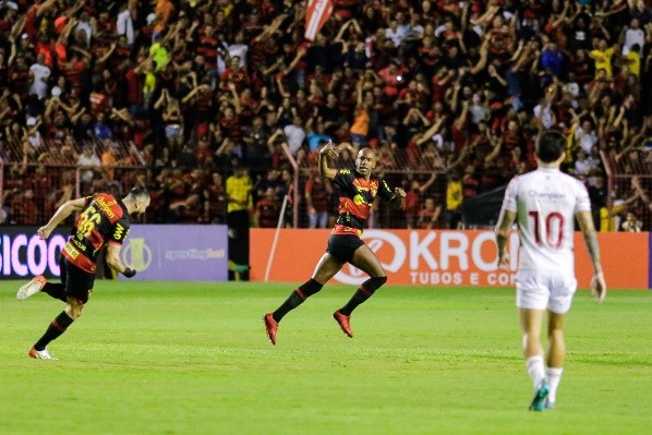 Foto: Rafael Vieira/AGIF